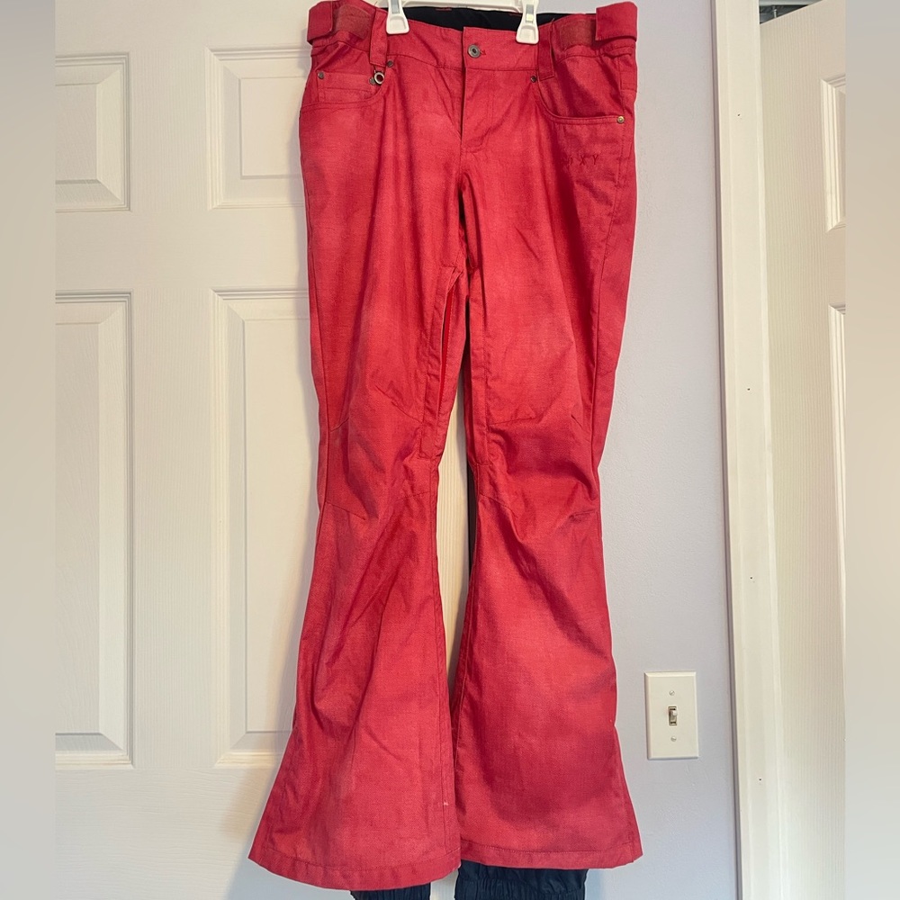 Roxy women’s snowboard pants, medium